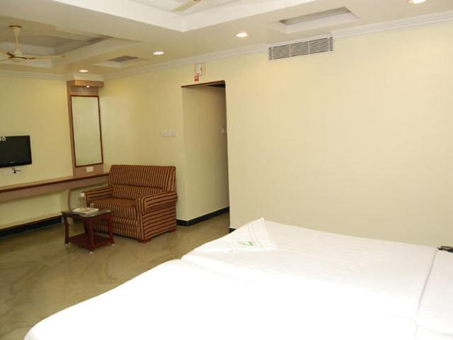 Shri Perumal Inn Pondicherry Quarto foto